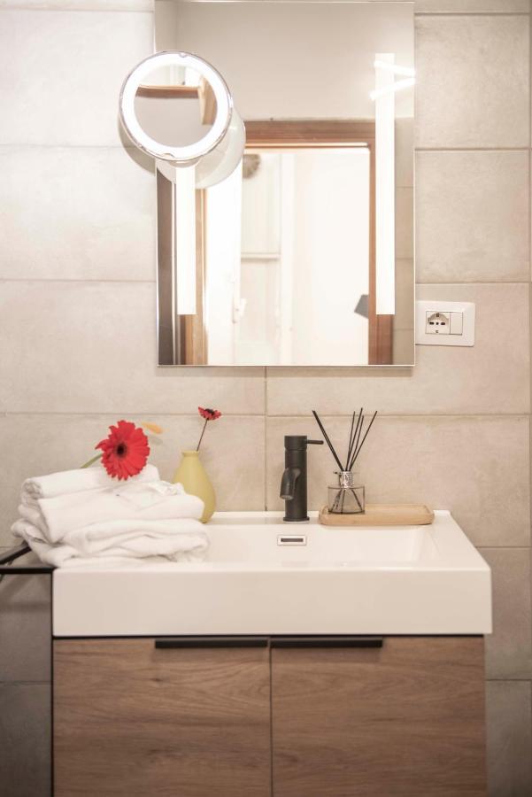 Stranamore Apartments Trastevere Rzym Zewnętrze zdjęcie